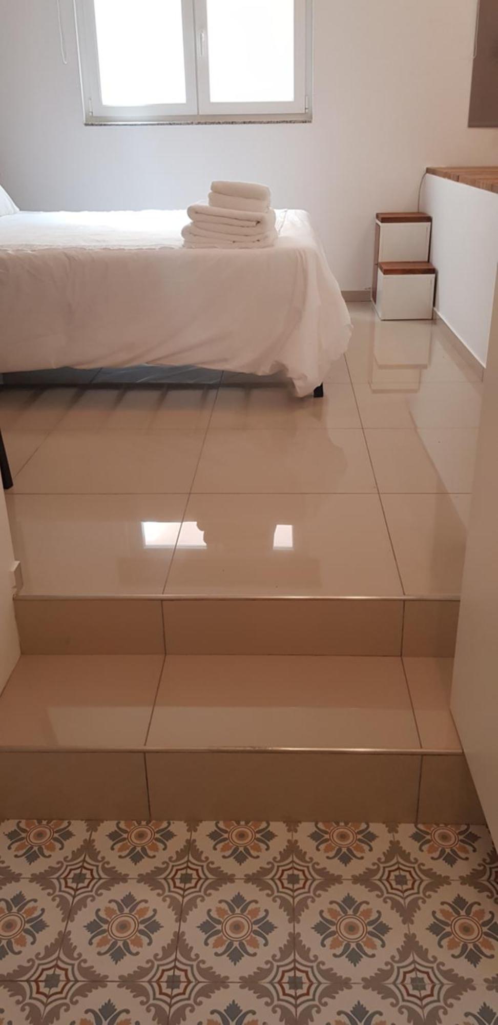 Bright & Modern Studio,سليمة المظهر الخارجي الصورة